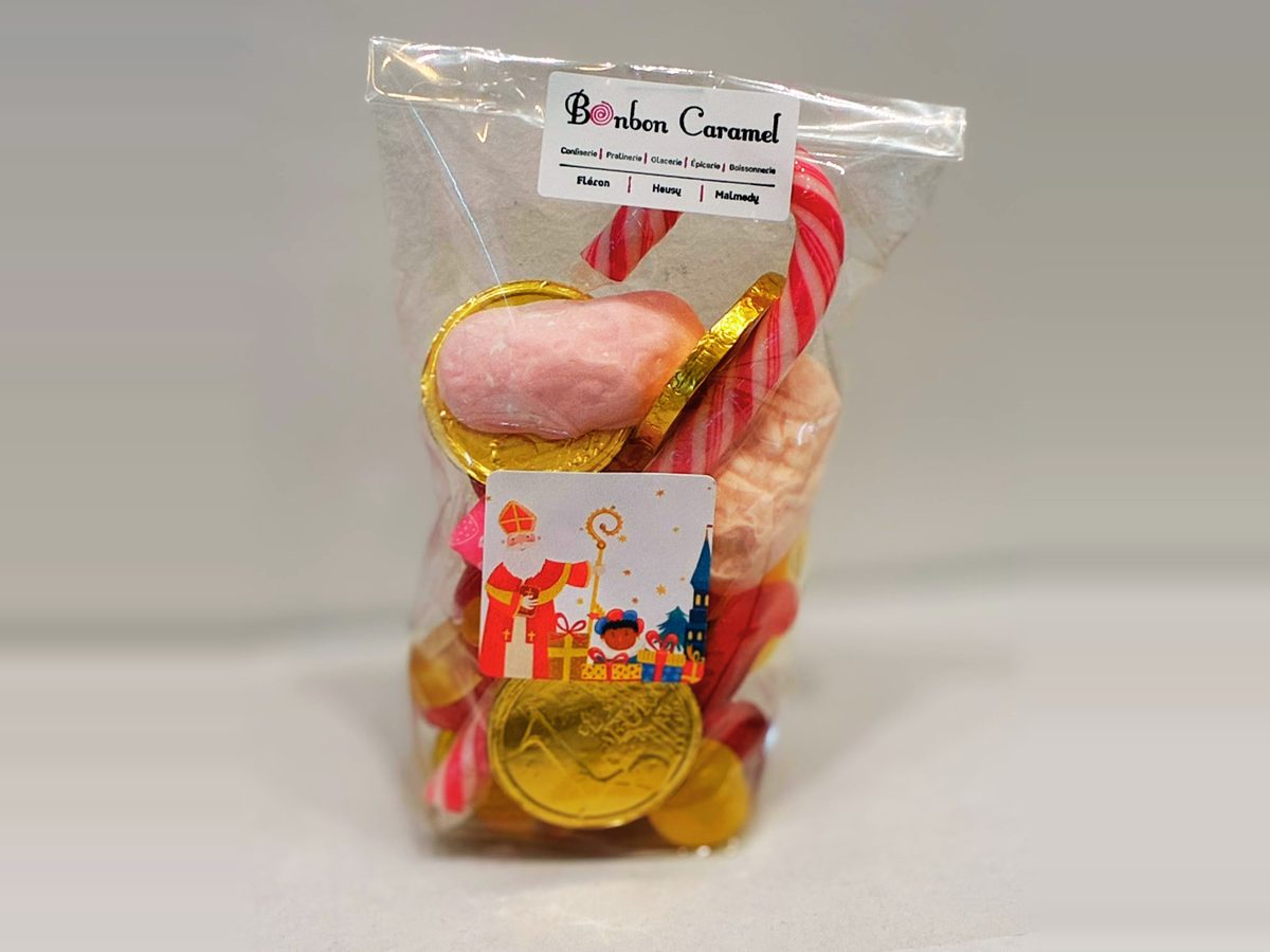 Le Trésor de Saint-Nicolas, sachet Bonbon Caramel : pièces en chocolat, guimauves, canne à sucre et chiques